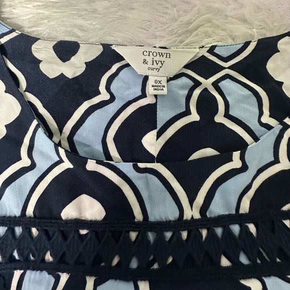 Crown & Ivy Blue and Black Geometric Blouse - Picture 7 of 11